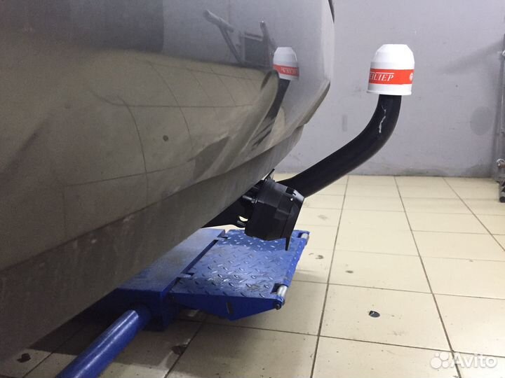 Фаркоп Трейлер для Toyota RAV4 2019