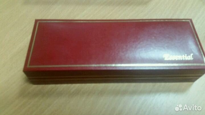 Подарочные ручки фирмы essential