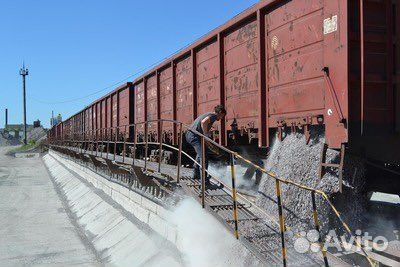 Выгрузка вагонов с шебнем