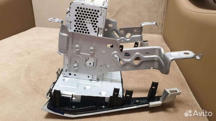 Штатное головное устройство Toyota Camry 50 55