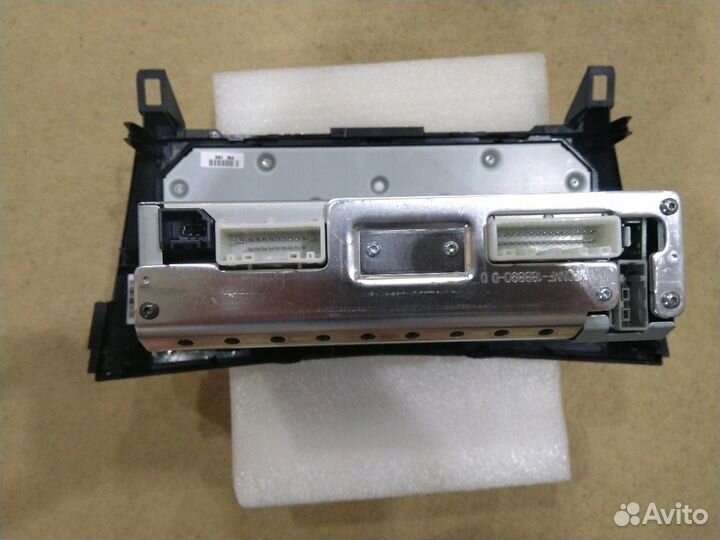 Штатное головное устройство Ниссан