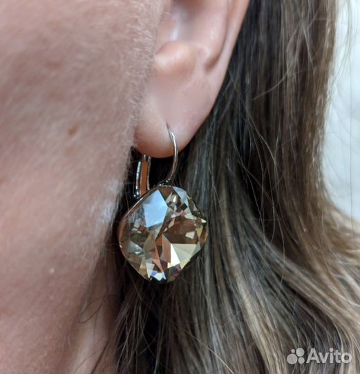 Шикарный комплект серьги и кольцо