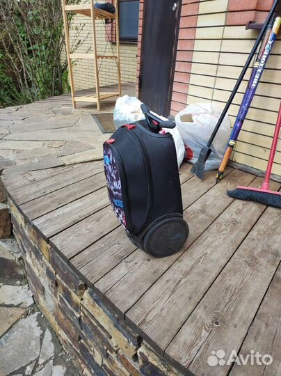 Рюкзак на колесах Nikidom