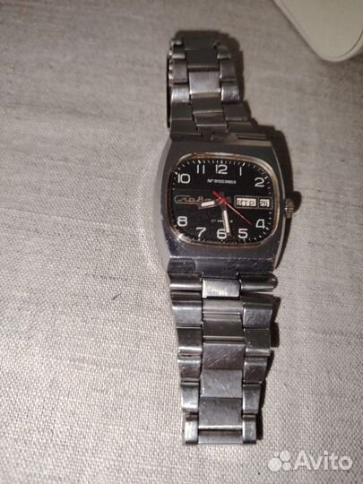 Мужские наручные часы механические СССР