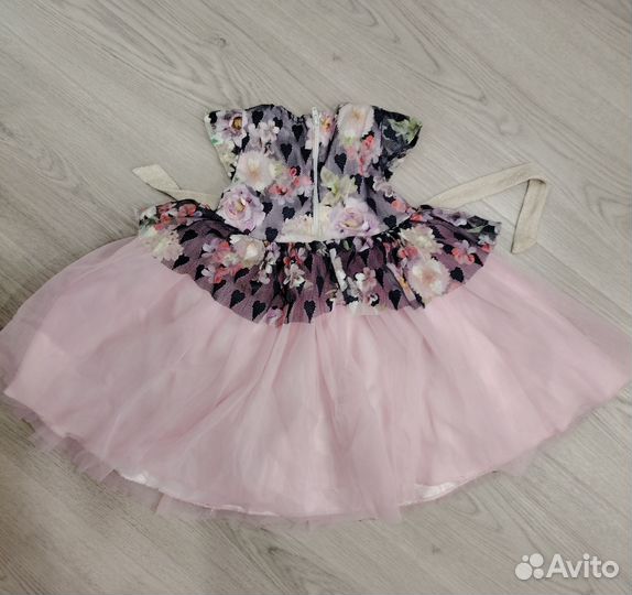 Нарядное платье