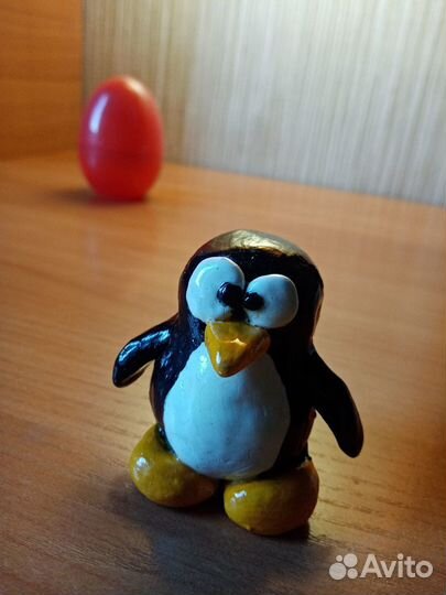 Пингвин в яйце