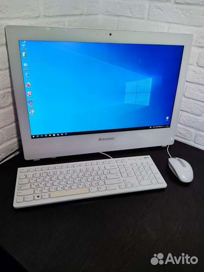 Моноблок Lenovo Core i3 3.5Ггц/озу 8/Full HD/SSD