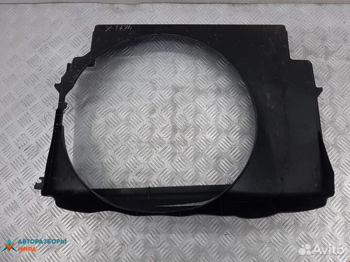 Диффузор вентилятора BMW 5 E39 рест. 2003