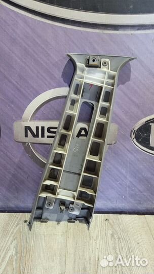 Обшивка средней стойки накладка ремня безопасности