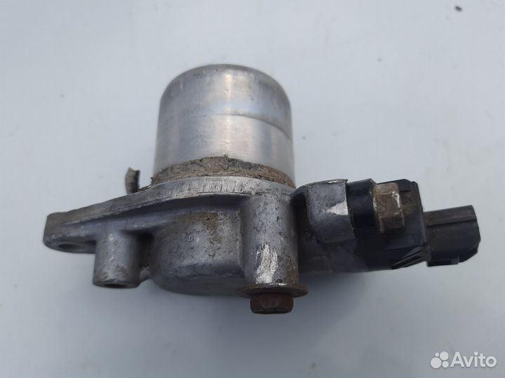 Крышка распредвала Mitsubishi Galant 8 2.4