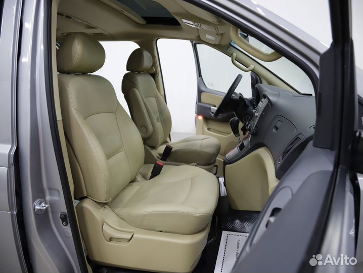 Hyundai Grand Starex 2.5 AT, 2011, 156 246 км