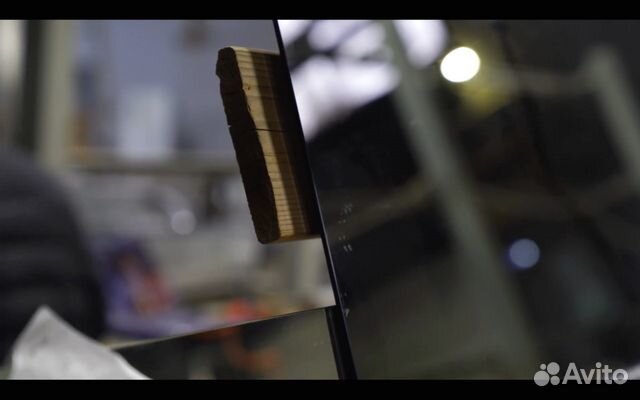 Дверь стеклянная межкомнатная