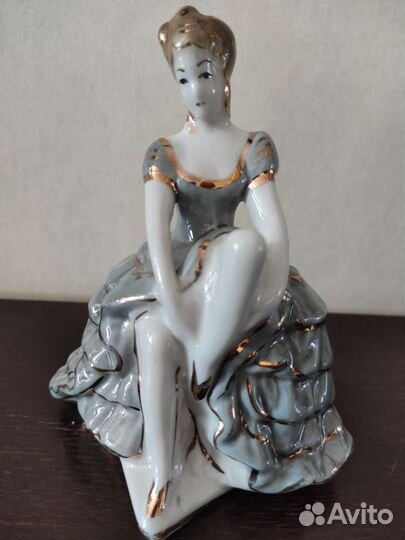 Статуэтка, балерина