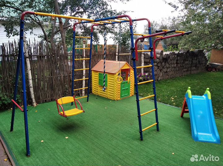 Детский уличный спортивный комплекс