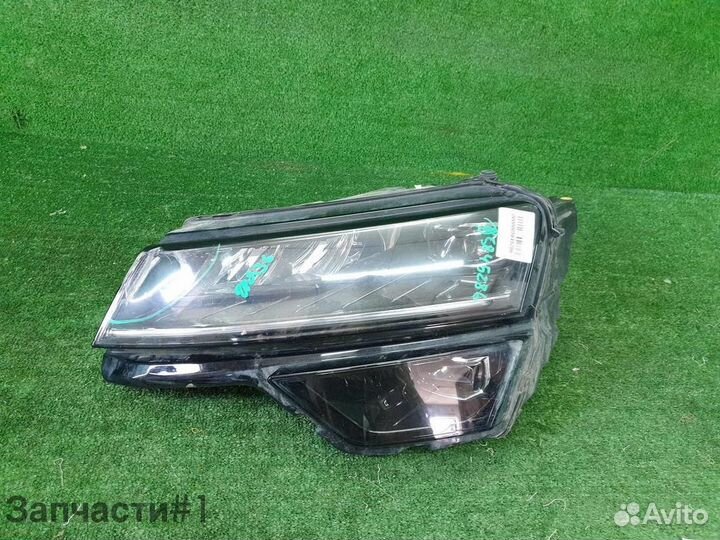 Фара левая Skoda Karoq (2017-2021) LED