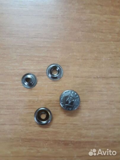 Кнопки,новые,в наличии 100шт