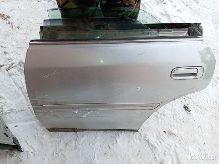 Двери toyota чайзер