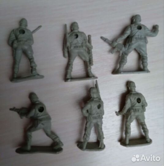 Игрушка,солдатики нато,6 шт