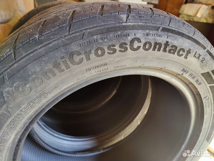 Continental ContiCrossContact LX2 235/55 R17 99V