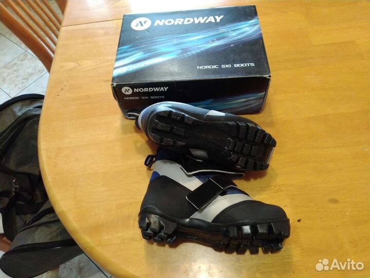 Детские лыжные ботинки nordway, 34р и 36р