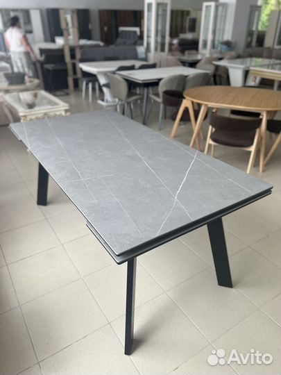 Стол «Рокси»