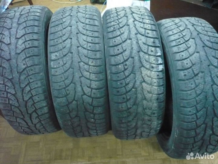 Hankook Winter I'Pike 235/55 R19