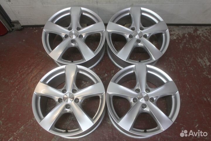 Диски R17 Targa AGA Five Star 5х112 7,5J