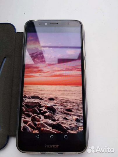 Телефон honor 7a pro