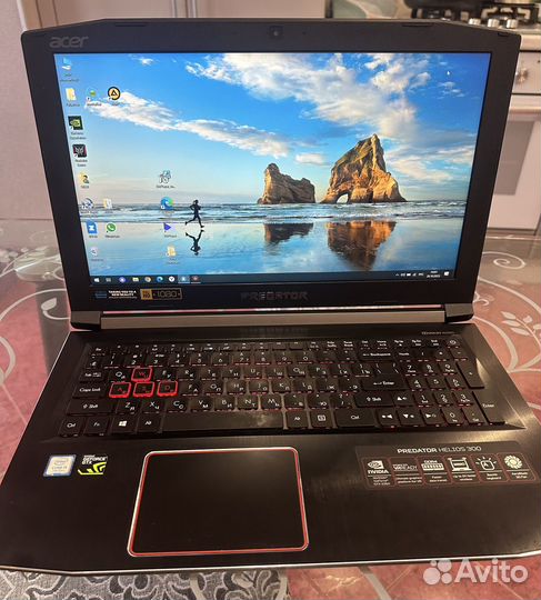 Acer Predator helios 300 1060