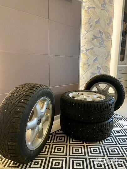 Зимняя резина r15 на дисках Volvo