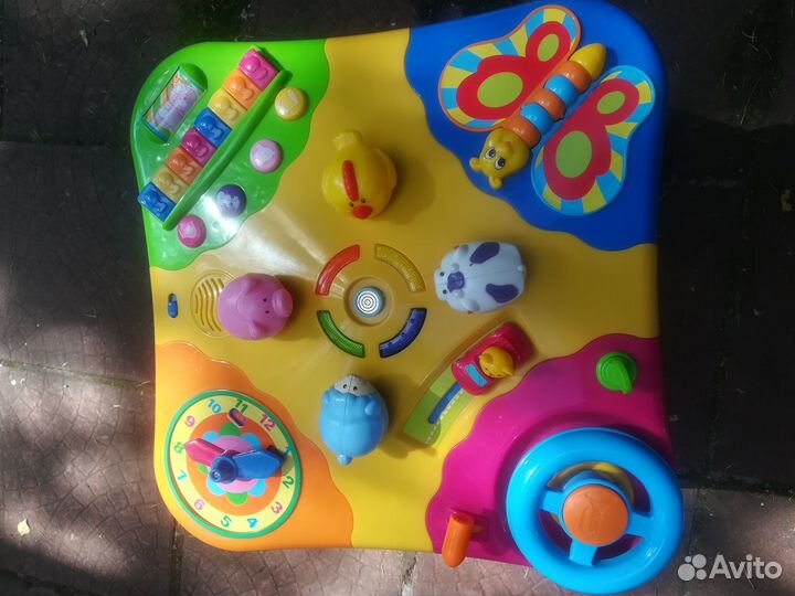 Развивающий музыкальный столик