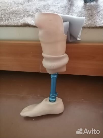 Протез правой ноги