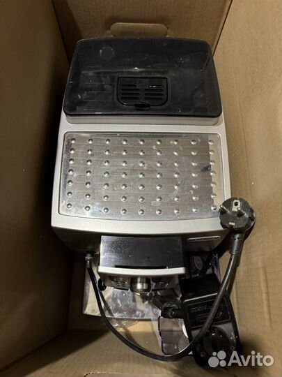 Кофемашина DeLonghi ecam 23.460