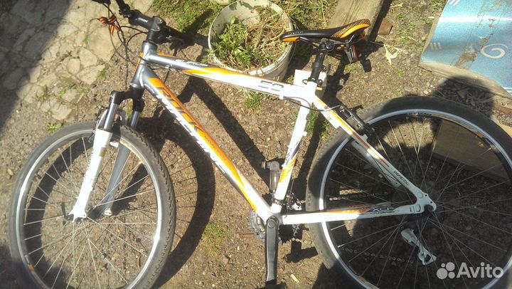 Пиндосовский Велосипед rock machine surge 50