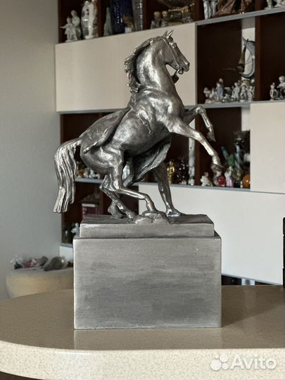 Монументскульптура винтажная