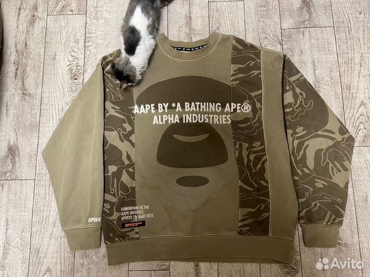 Свитшот bape x alpha industries