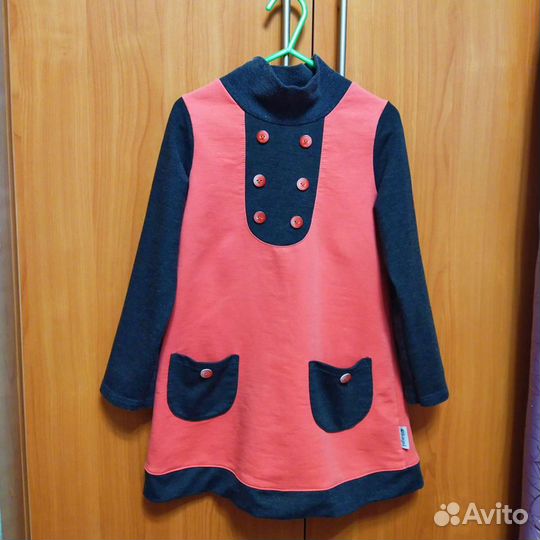 Платье с карманами