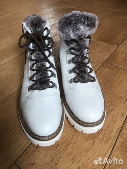 Женская обувь