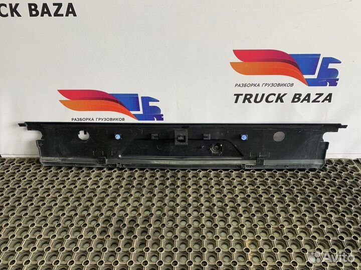 Жабо левое Renault T