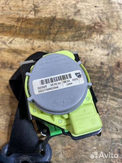 Ремень безопасности левый Mercedes-Benz C-Class