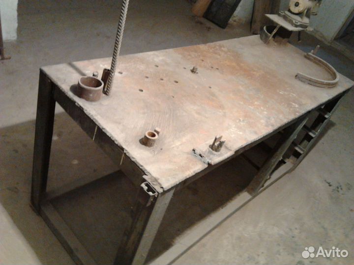 Стол слесарный металлический
