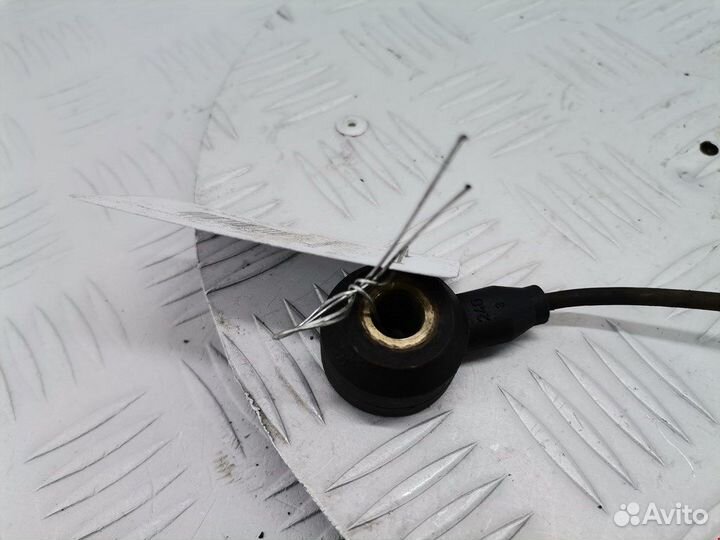 Датчик детонации для Opel Zafira A 10456240