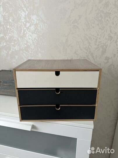 Маленький комод