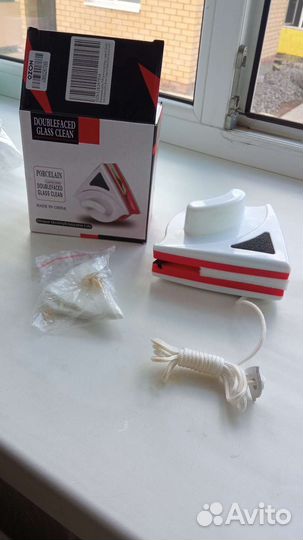 Магнитная щетка для мытья окон