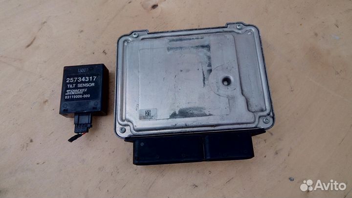 Эбу Z20DMH 96892357 на Опель Антара