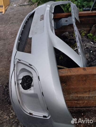 Бампер оригинал для лада ларгус