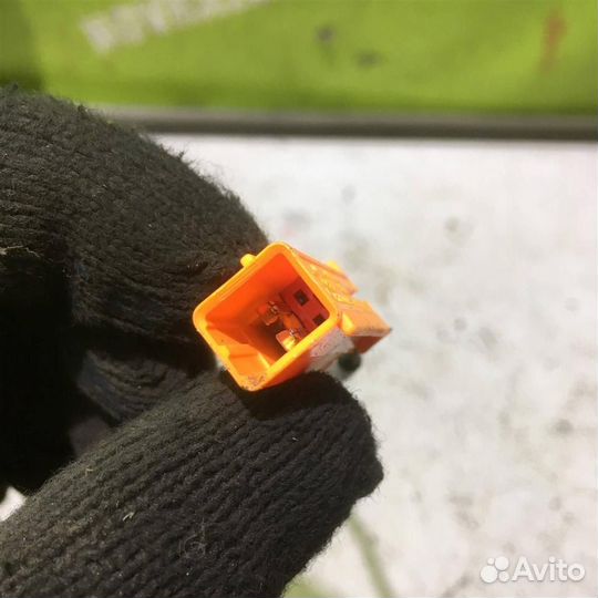 Ответная часть ремня безопасности Форд Фокус 1