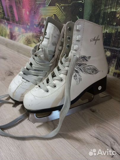 Коньки фигурные размер 32
