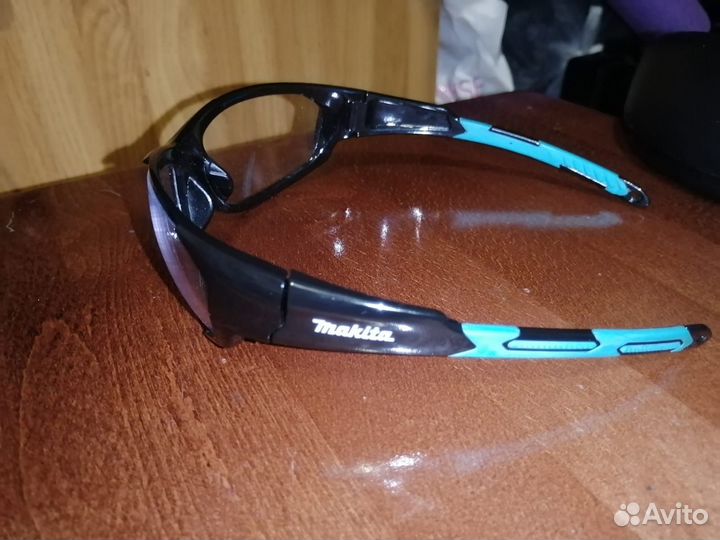 Очки Makita прозрачные
