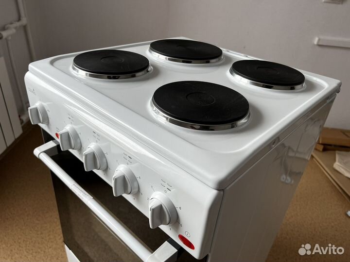 Электрическая плита Cezaris 1200-02 (новая)